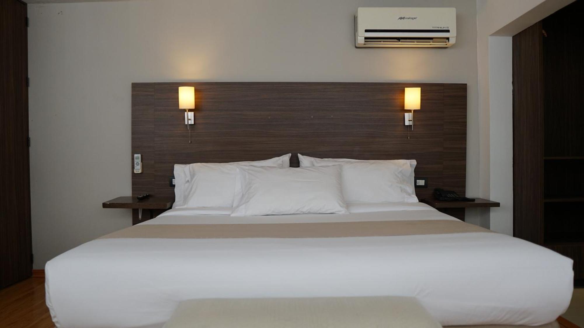 El Hotel Business Class - Zamora Centro Екстериор снимка
