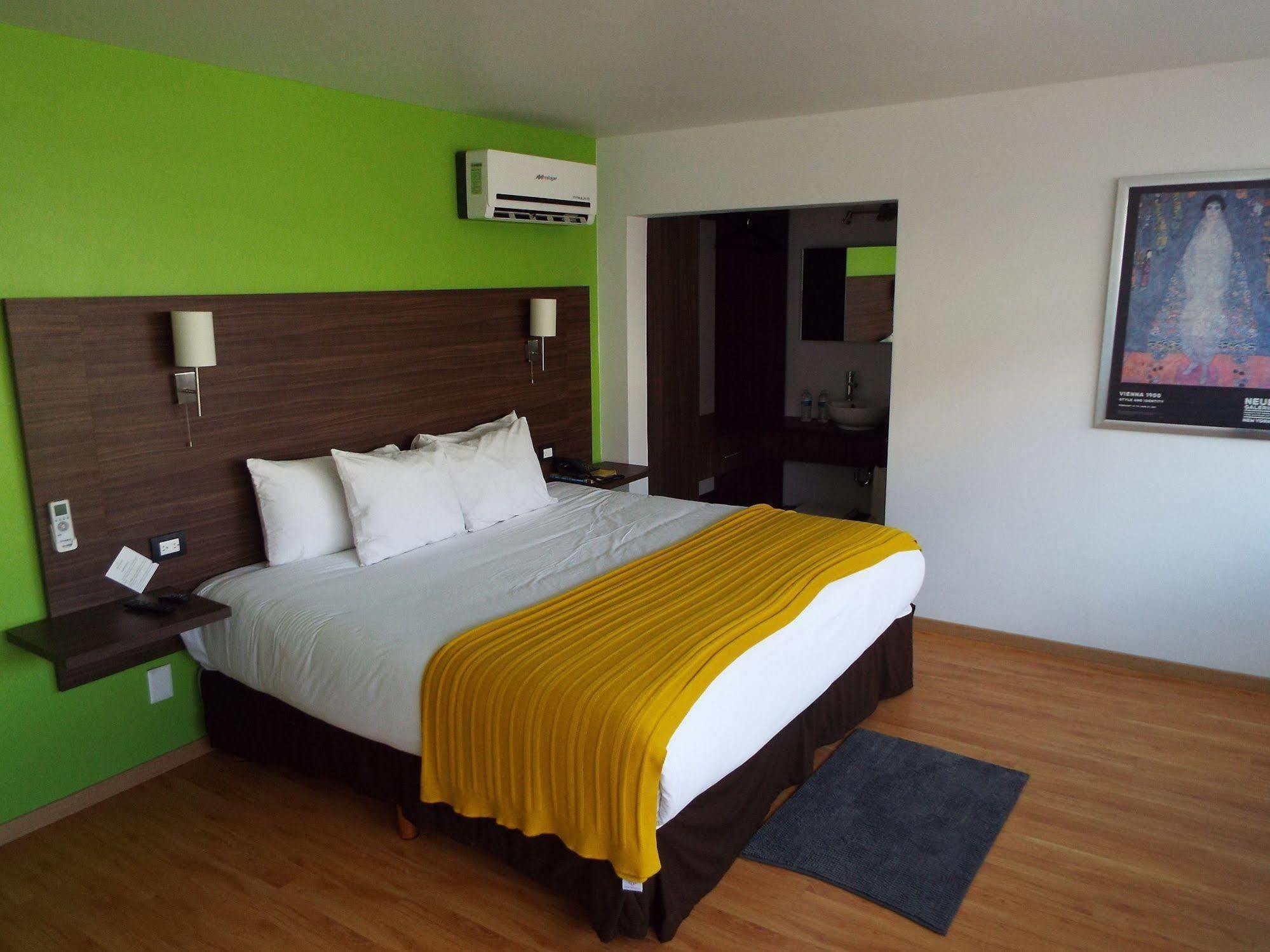 El Hotel Business Class - Zamora Centro Екстериор снимка